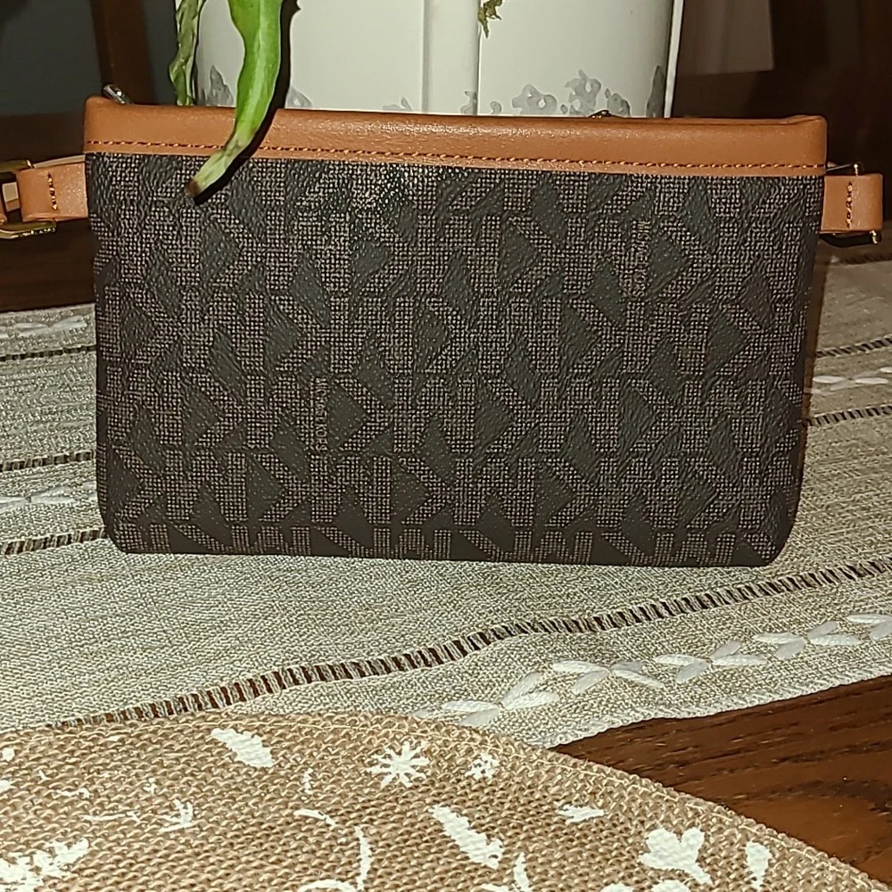 NWOT Michael Kors Belt bag